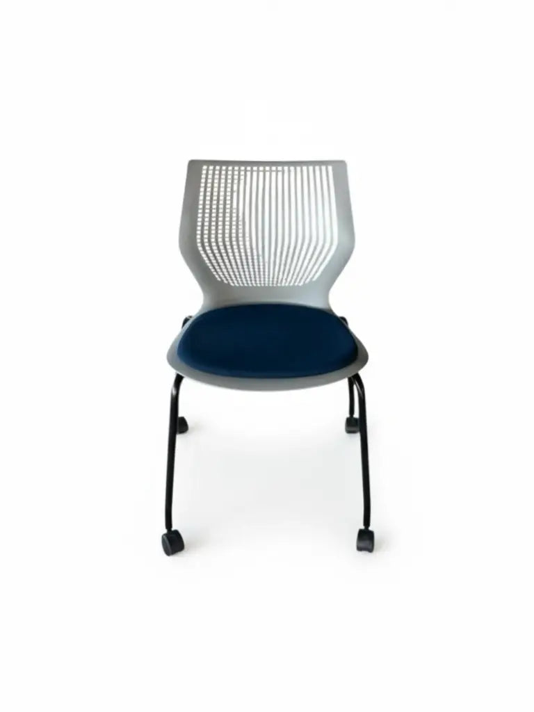Knoll - Multigeneration Guest Chair