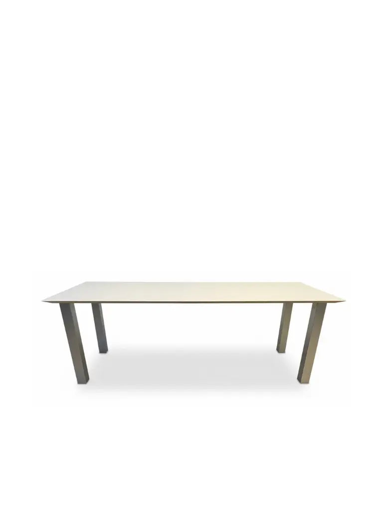 ELTRU - LONG WHITE RECTANGULAR TRAINING TABLE