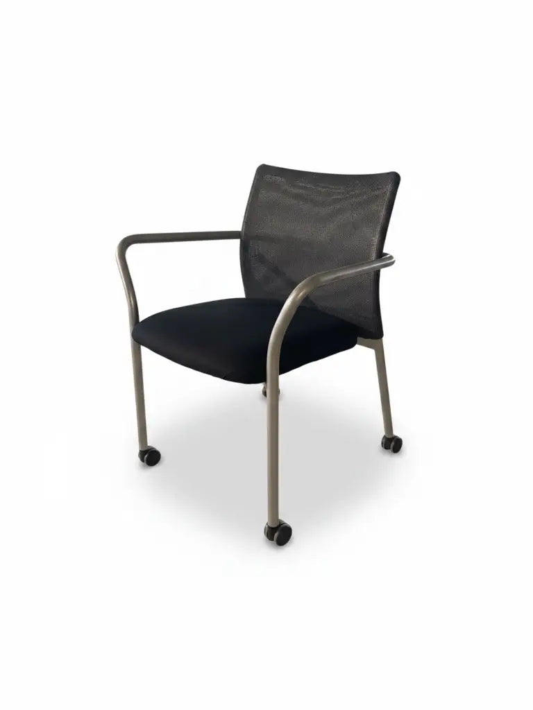 ELTRU - JERSEY GUEST CHAIR