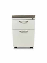 Eltru - B/F Mobile Pedestal - 02